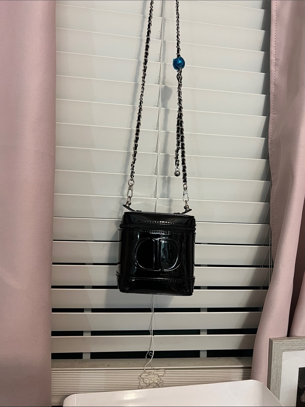 Dior Black Vanity Crossbody Bag with 47 inch Adjustable Chain Strap - Picture 4 of 13